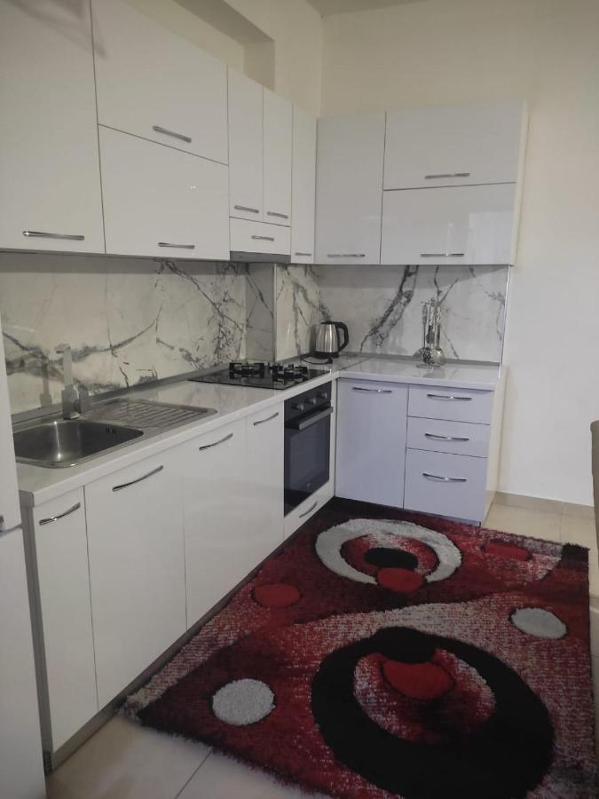 Center Luxurious Apartment *